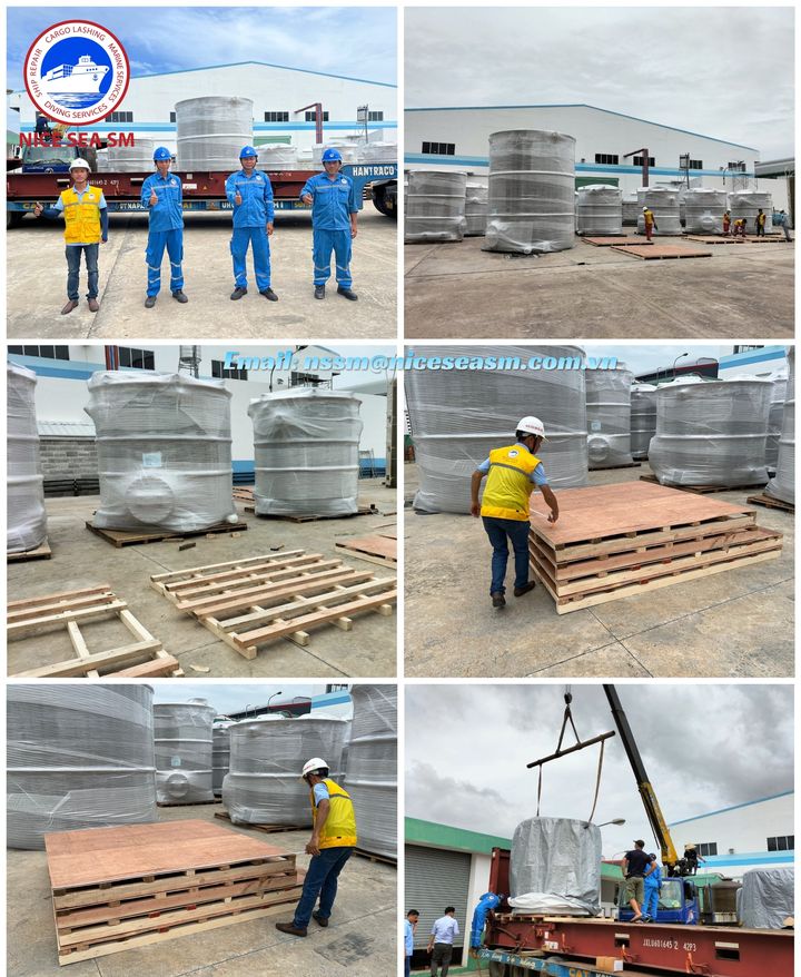 ARRANGE WOOD PALLET TARPAULIN COVER AND LASHING EQUIPMENT ON A FLAT